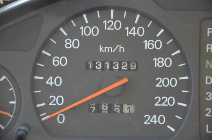 Mitsubishi Galant 97 odometrs - Image 3