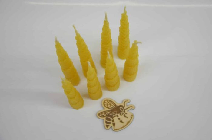 4.gab tītas bišu vaska sveces 10 cm x 2.5 cm (Ziemassvētku eglītes) - Image 3