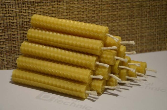 16.gab tītas bišu vaska sveces 10 cm x 1.5 cm - Image 2