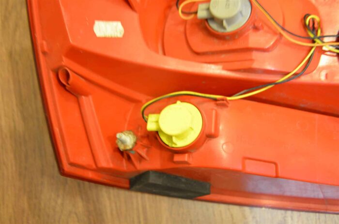 AUDI Q7 aizmugurējie lukturi 4L0945094 4L0945093 - Image 8