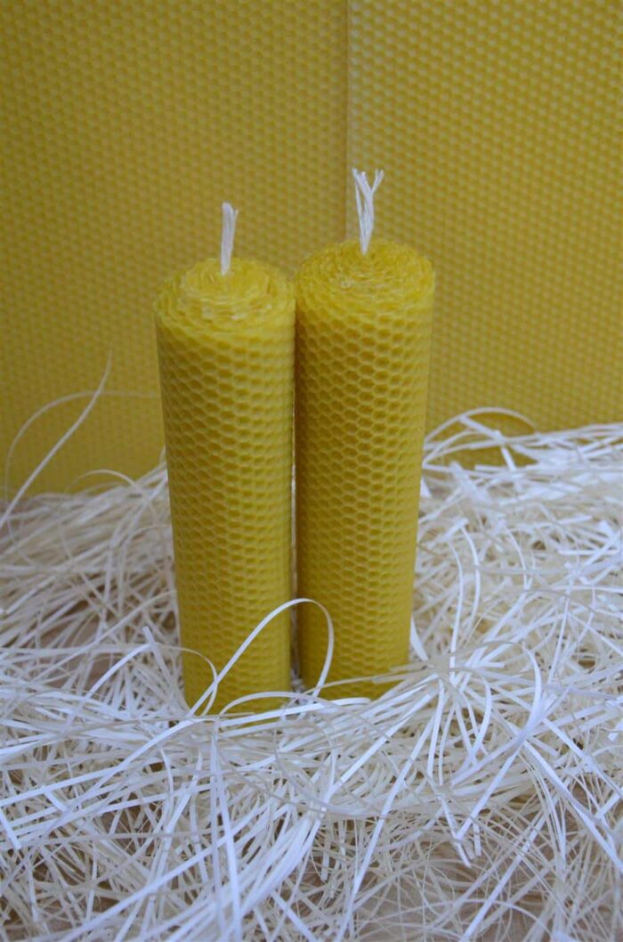 2 Tītas bišu vaska sveces iesaiņotas kastītē 20,5cm x 4.5cm. Perfekta Ziemassvētku dāvana - Image 5