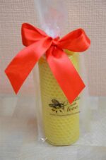Tīta bišu vaska svece 13cm x 4.5cm Iesaiņota kā dāvana - Image 2