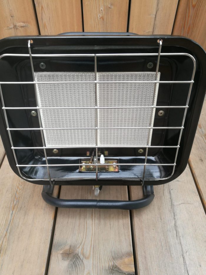 Infrasarkanais gāzes sildītājs 3,2 kW ar aizsardzību pret noplūdi, šļūteni, reduktoru un savienotāju skavām - Image 2